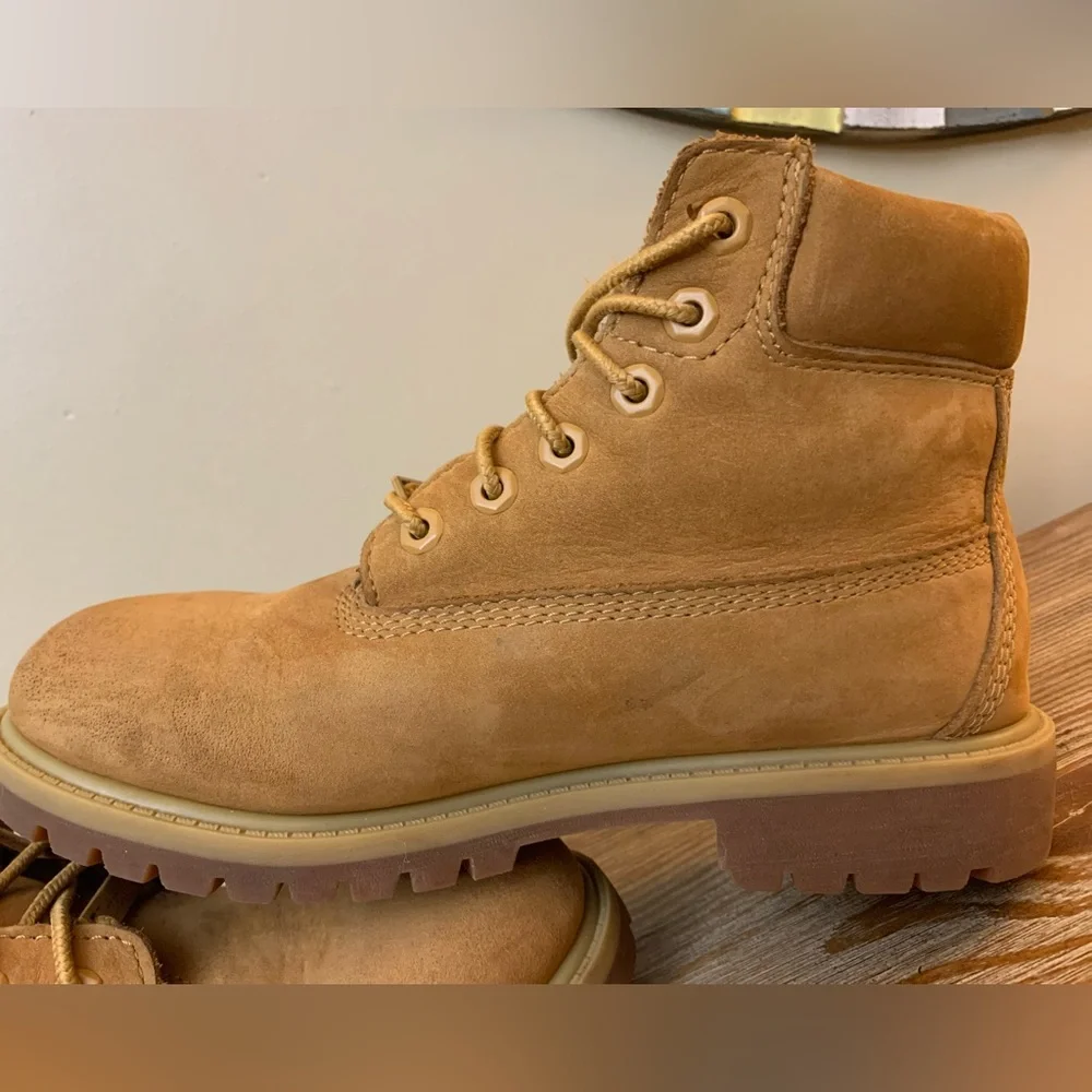 Rare LMTD Edition Timberland Boys Boots SZ 2.5
